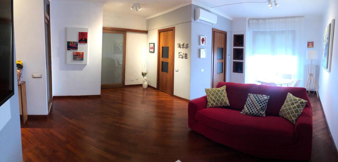 Casa Chiara Italia Terrace Centro Direzionale Apartment *